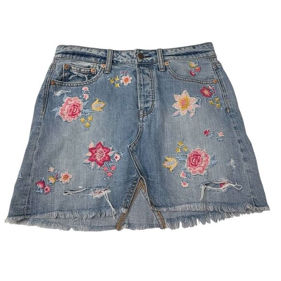 NWT American Eagle Outfitters Denim Embellished Mini Skirt Size 4 - Picture 3 of 12
